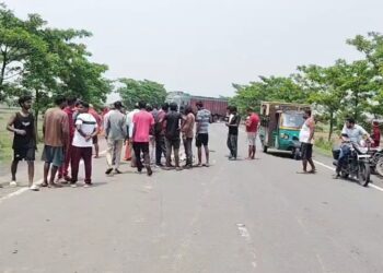 जमुआ में तेज रफ्तार बाइक हादसे में युवक की मौत
