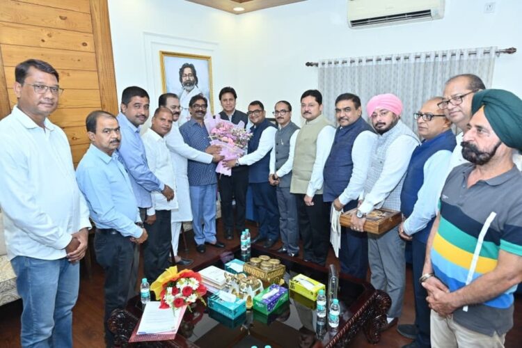 गिरिडीह के उद्योग, रेल और जल संकट समेत कई अहम मुद्दे उठाए