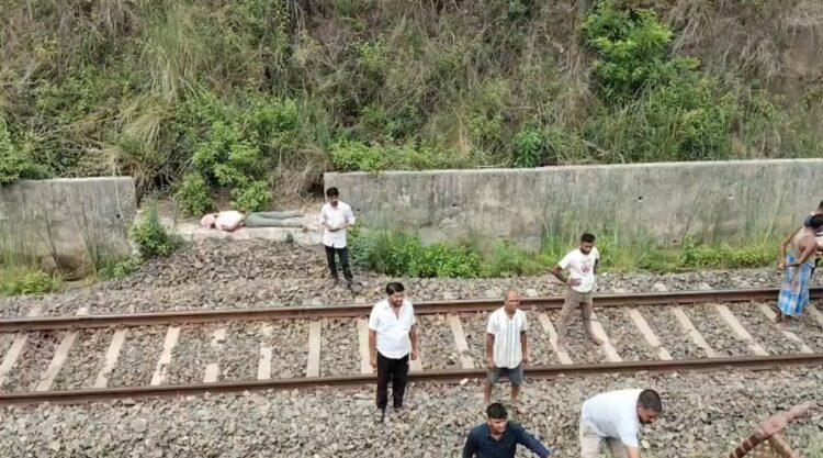 ट्रेन की चपेट में आने से 40 वर्षीय व्यक्ति की मौत