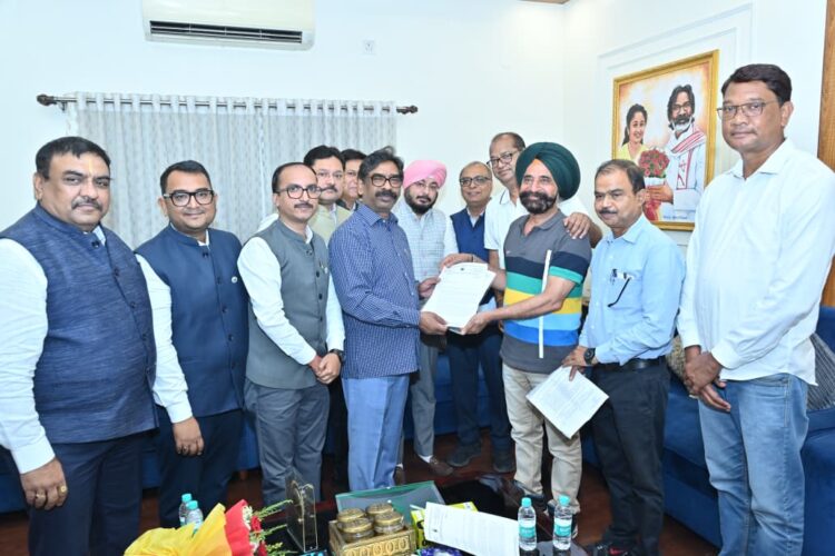 मुख्यमंत्री से मिले एफजेसीसीआई पदाधिकारी