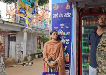 Stolen OnePlus phone recovered in Giridih after nine months, woman detained.