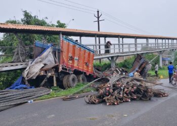 giridih road accident