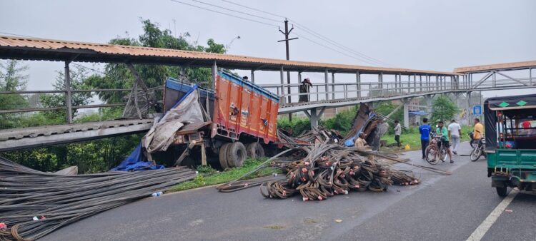 giridih road accident